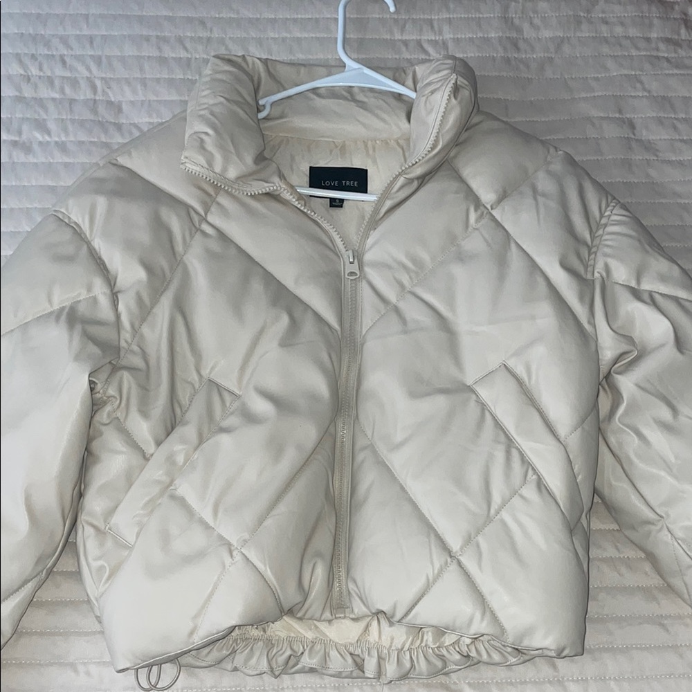 Love Tree Women's Cream Quilted Puffer Jacket